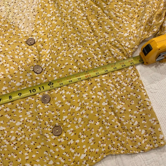 Yellow floral and tassel blouse - Picture 6 of 9